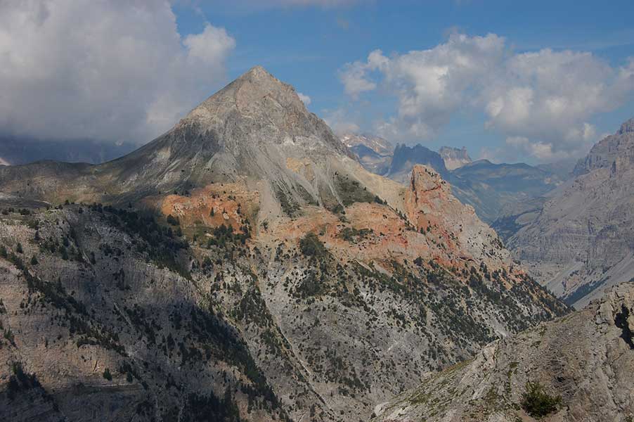 23 agosto 2013-La Guglia e il Torrione Rosso visti dal Centro 35 del Caposaldo Sueur