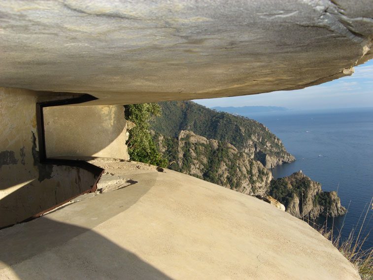 Località Il Bricco-Osservatorio Batteria Punta Chiappa-La costa verso La Spezia