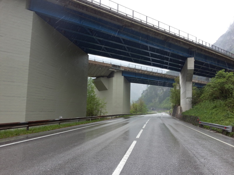 Viadotto autostrada A23 sopra la statale SS13