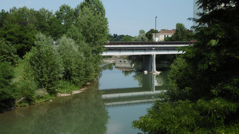 28 giugno 2015 Venaria Reale-Riflessi sul torrente Ceronda