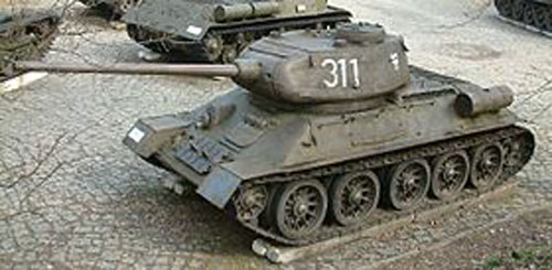 carro con cannone da 85 mm. e 1 mitr .da 7.62 DT  ( Wikipedia )