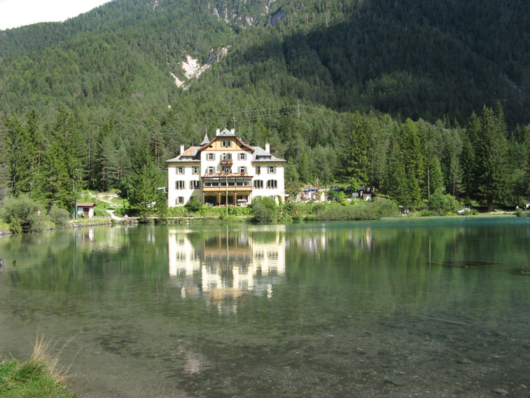 Lago di Dobbiaco-Riflessi