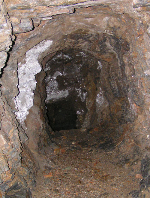 corridoio accesso caverna