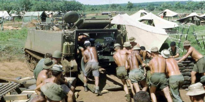 105.14 NZ caricato su M113 Vietnam.jpeg