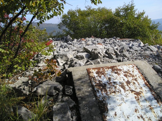 E subito dopo si mostrano dei resti molto più interessanti: