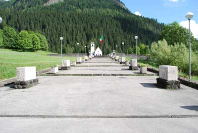 Via di accesso al sacrario