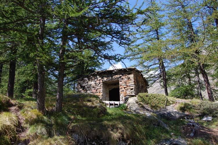 Il fronte S della 78 con l'ingresso