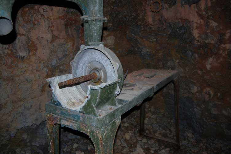 Ricovero XXI-Bardonecchia.Resti dell'impianto di ventilazione