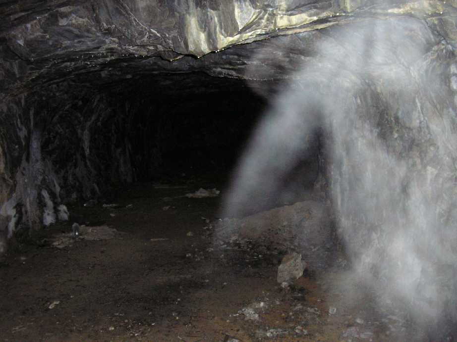 Ricovero fanteria interno.jpg
