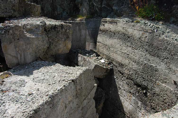 Ruderi dell'ingresso 4