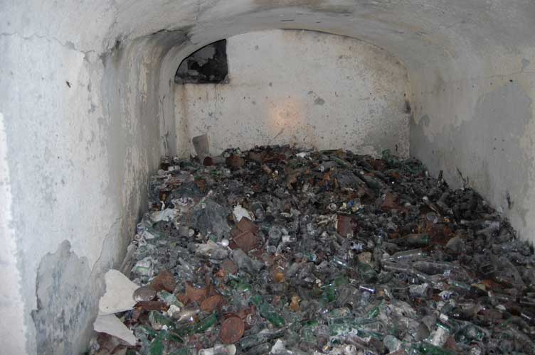 Siamo ritornati nel Ricovero 1,anche se sarebbe più esatto parlare di discarica