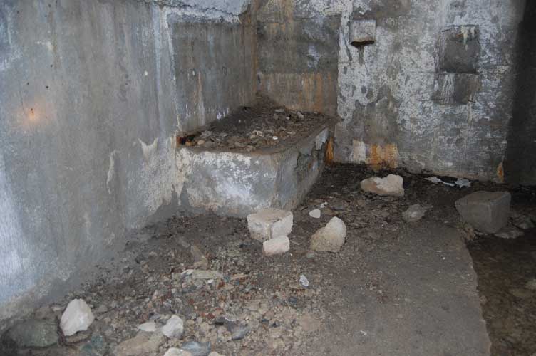 Il basamento dei serbatoi dell'acqua