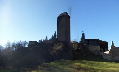 castello della strada.jpg