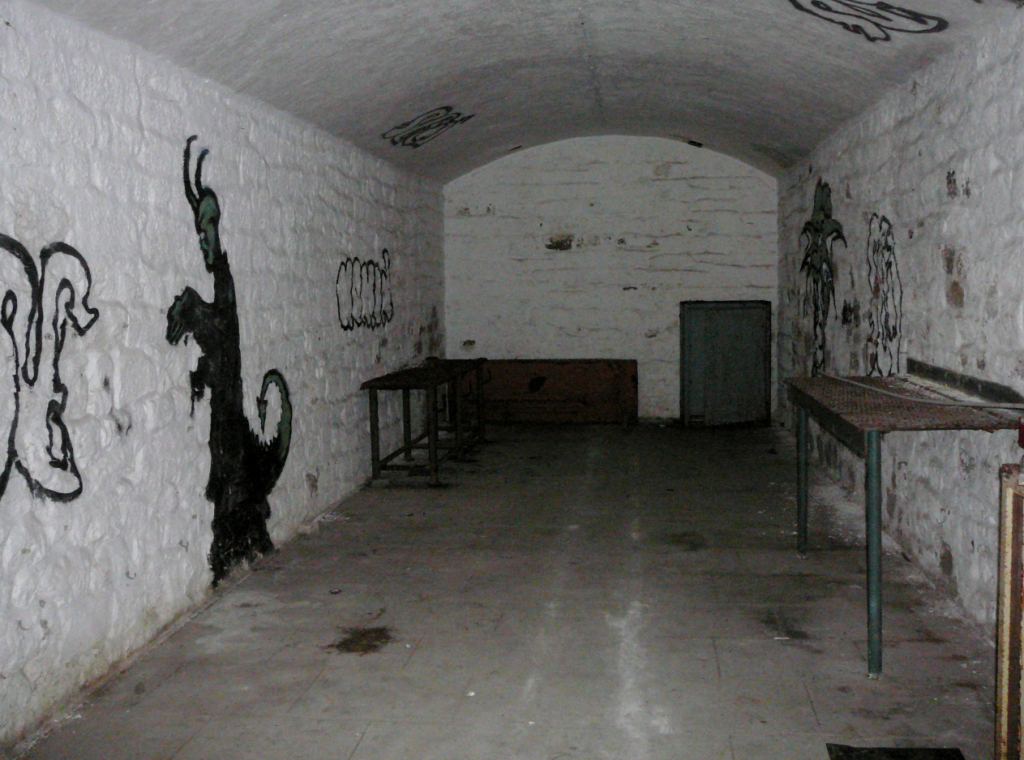 altro interno a lato