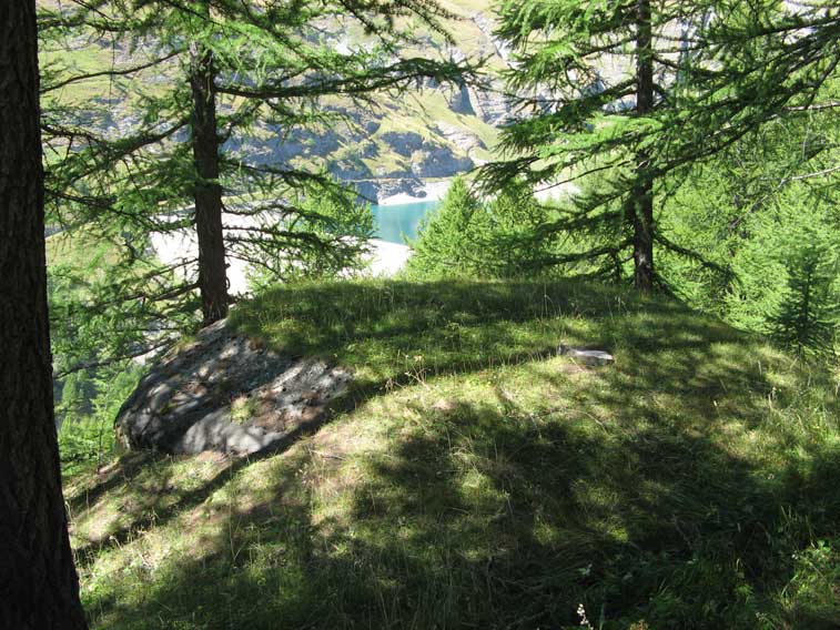 La parte superiore del malloppo 2 con sullo sfondo il lago di Rochemolles