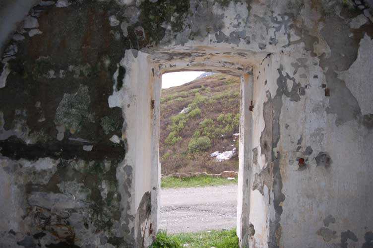L'ingresso visto dall'interno