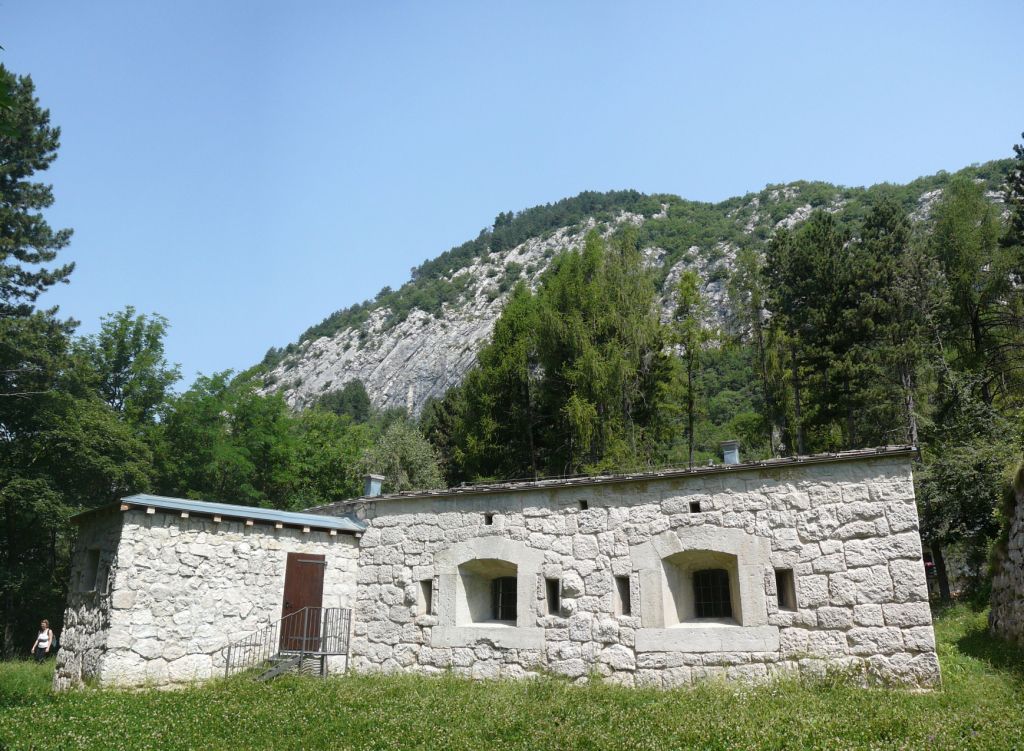 P1340742_stitch.jpg