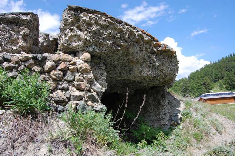 Postazione 122-La feritoia verso la Valle Gimont