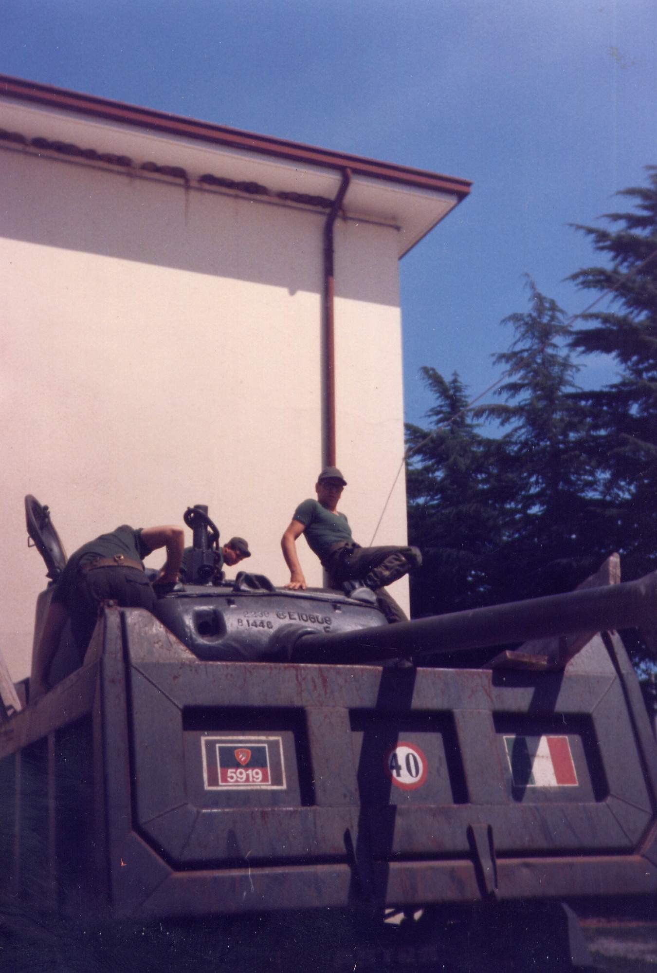 File0044a.JPG