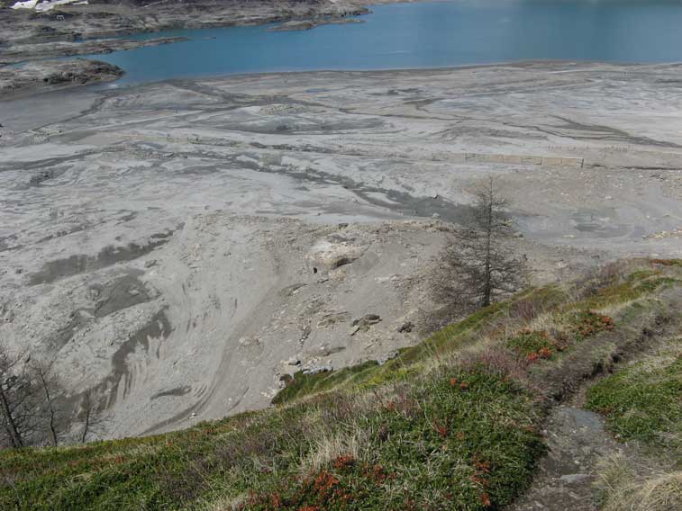 10 maggio 2012-L'acqua è ancora lontana dal malloppo del Centro 19