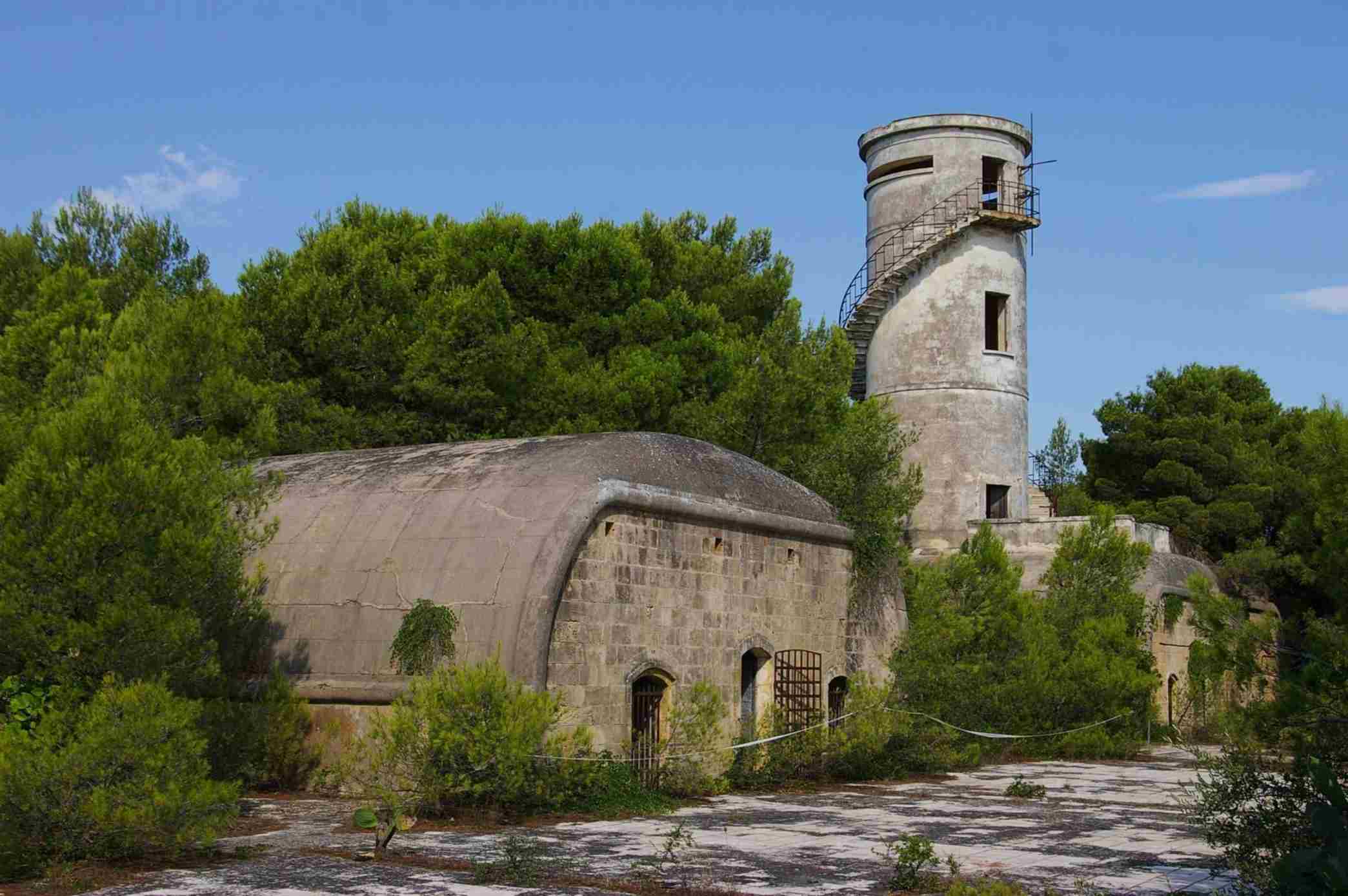 Batteria S. Pietro 1898<br />Torre anno XIX = 1942
