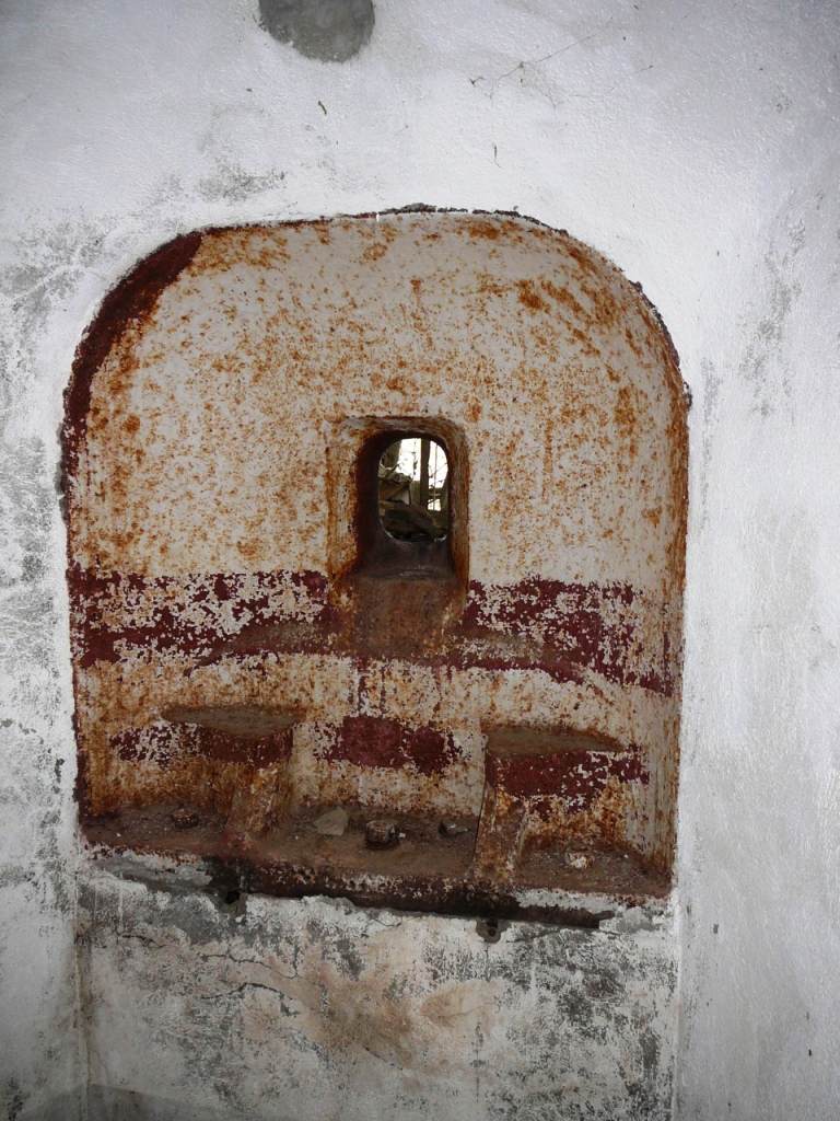 una delle tre feritoie