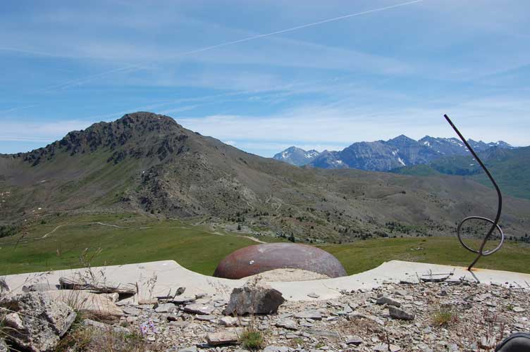 Lo Chenaillet visto dall'osservatorio dell'Opera Maginot Gondran E