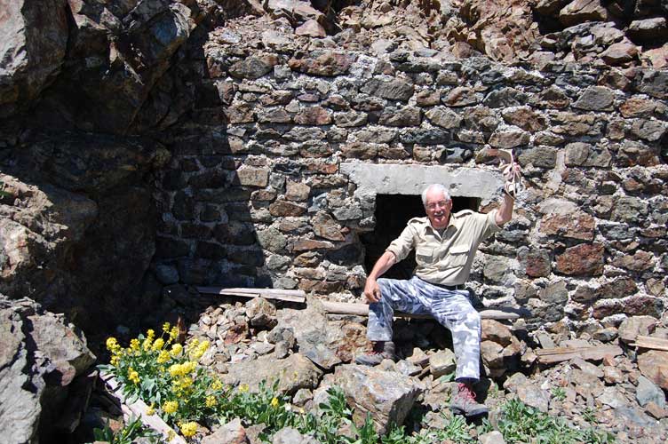 E anche dallo Chenaillet un salutissimo agli amici del VECIO da Gianfranco e Graziella