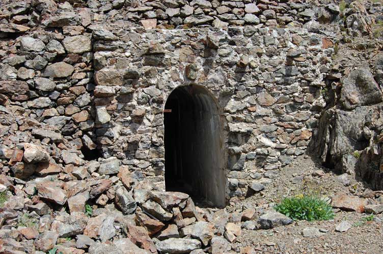 Vista frontale dell'ingresso