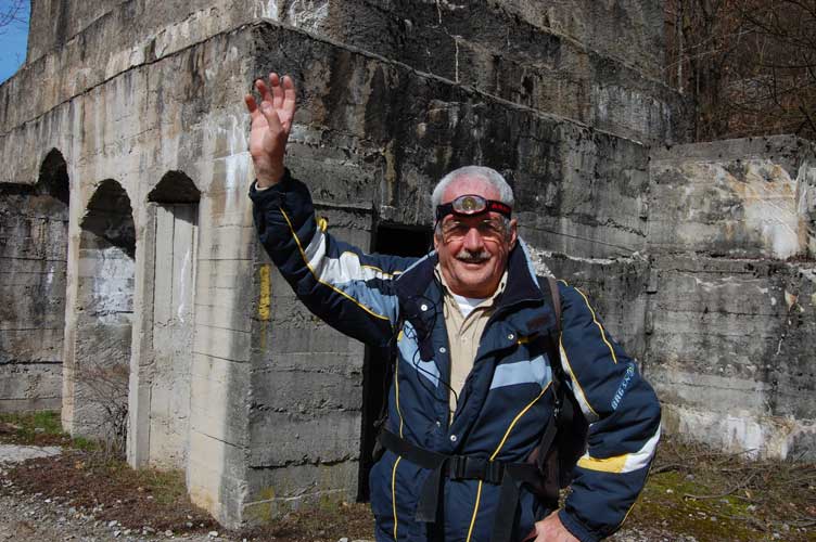 Anche dall'Opera 5bis di Moiola un salutissimo agli del VECIO da Gianfranco e Graziella