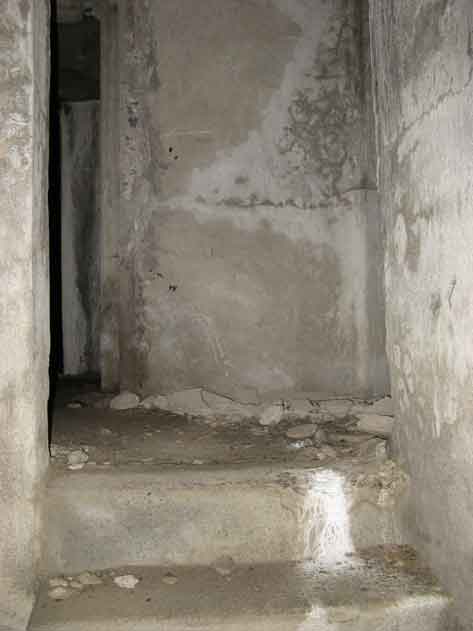 Lasciamo il Ricovero ed iniziamo a salire