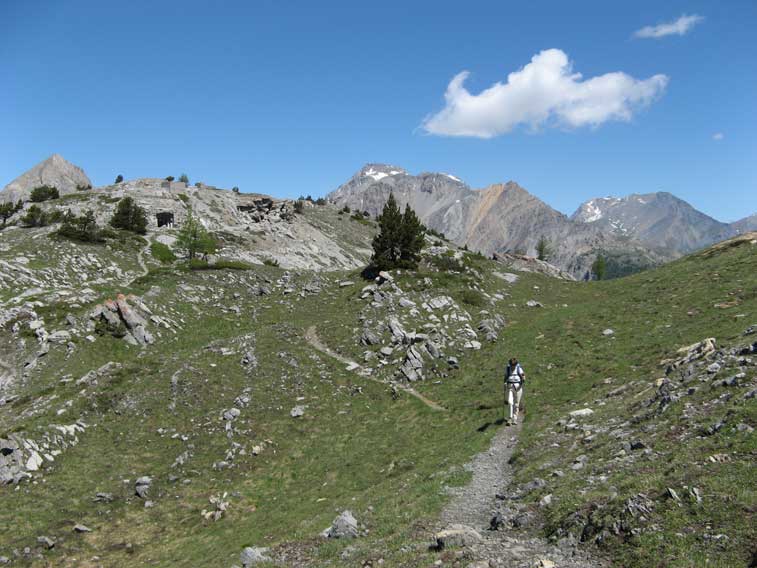 Ci lasciamo alle spalle i malloppi del Centro 35 e ci dirigiamo verso il Centro 34 distante circa un centinaio di metri........