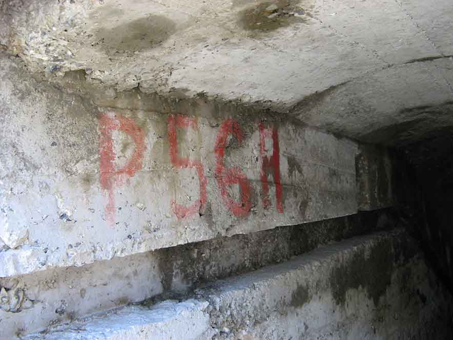 P56A è la sigla attribuita dai francesi al Ricovero IV/I dopo la sua acquisizione conseguenza del trattato di pace del 1947.La lettera finale A ci indica che il Ricovero è dotato di due o più ingressi che riceveranno le le lettere B,C e seguenti