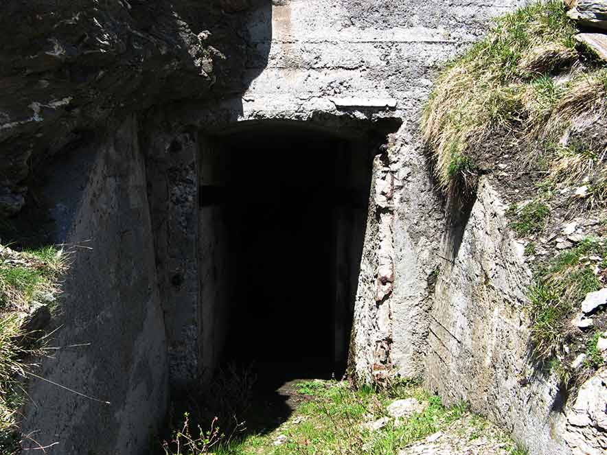 Ci avviciniamo all'ingresso