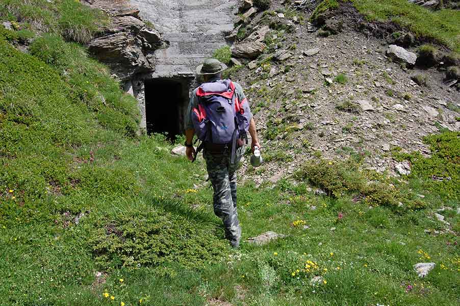 Se volete seguirmi iniziamo la visita all'interno