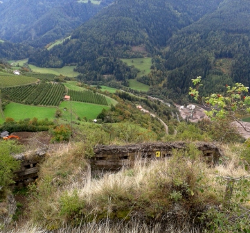 Trincea verso la Val di Funes