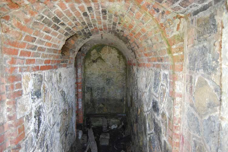 Corridoio in caverna