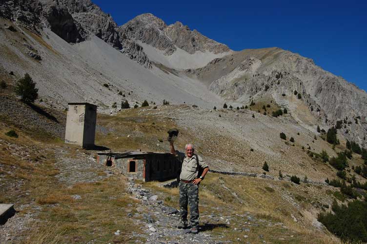 Un saluto agli amici del VECIO dalla Batteria Alta del Petit Vallon.Gianfranco e Graziella