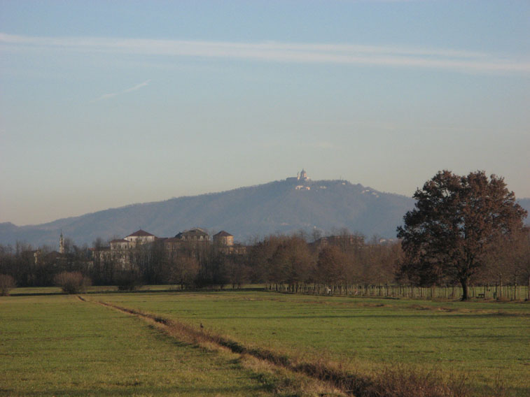 27 dicembre 2013-La Reggia di Venaria Reale e la Basilica di Superga viste dal parco La Mandria