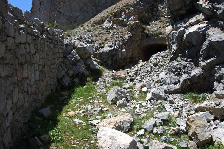 Verso l'ingresso