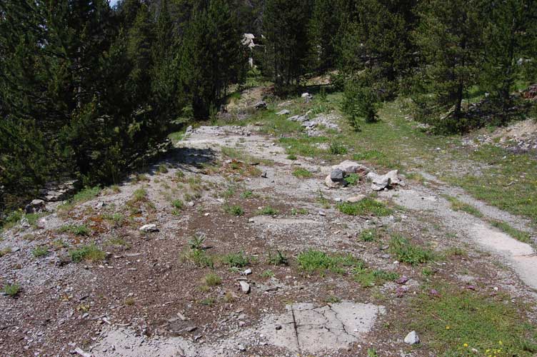 Lasciamo il sito dei mortai e ci dirigiamo verso il centralino-ricovero