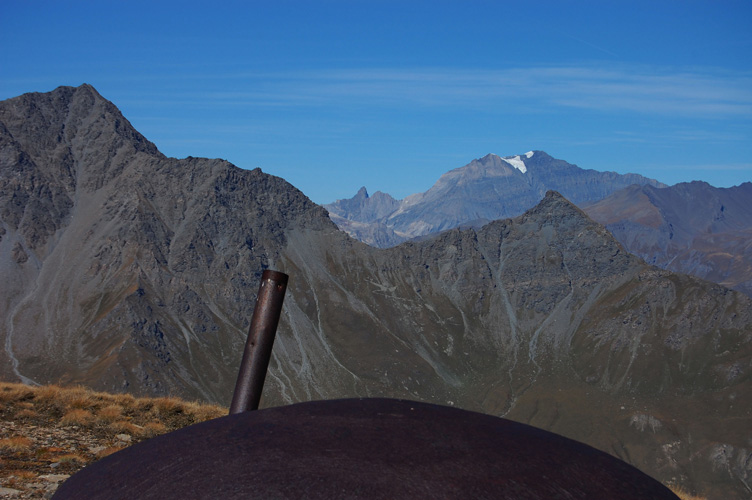 Il Passo della Beccia fra la Punta Clairy e la Cima Laro visto dal Centro di Fuoco 9(Caposaldo Malamot)