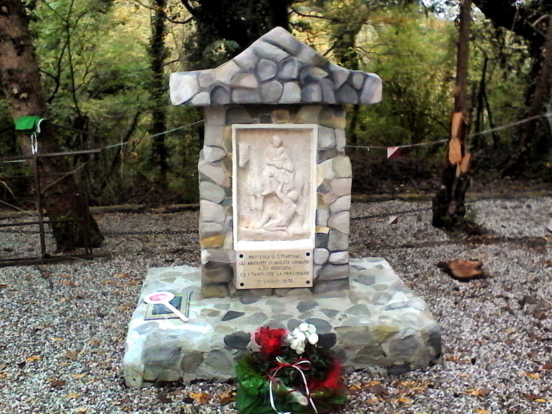 Il monumento scoperto. Bello!
