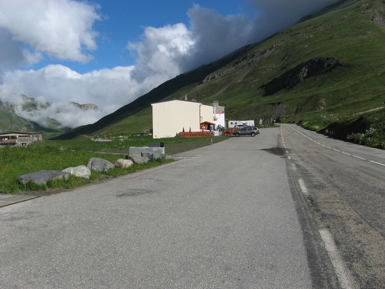 Il parcheggio del Pian delle Fontanette,qui lasceremo l'auto