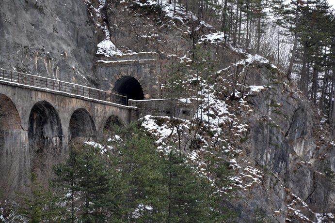 Ponte di muro 001.jpg