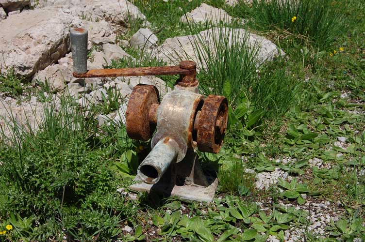 Oggetto &quot;misterioso&quot; rinvenuto nei pressi della Batteria B3 a Bardonecchia