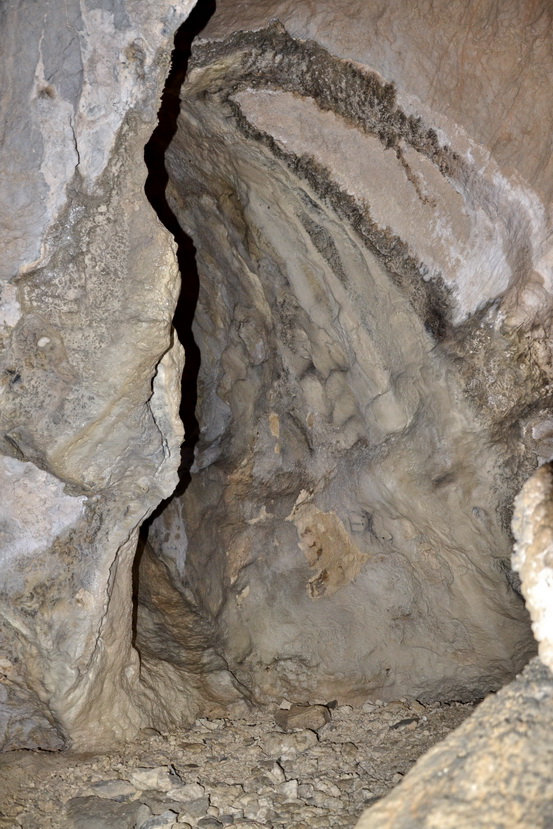 grotta3.jpg