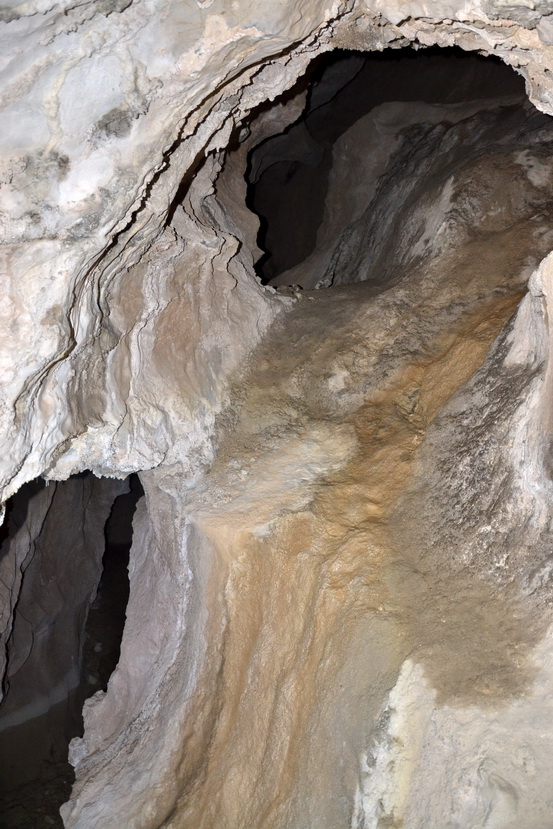 grotta4.jpg