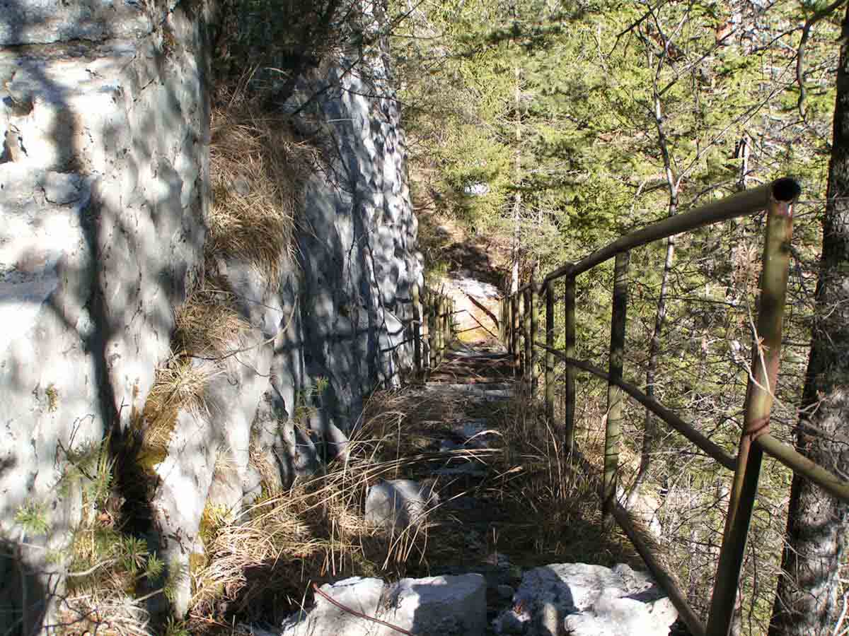 la scala in discesa
