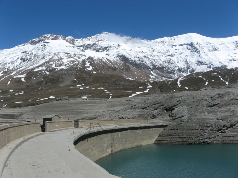 La diga ad arco